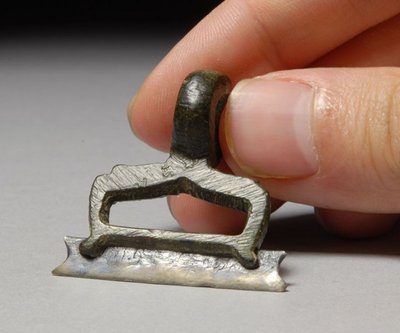 Древнеримская бронзовая бритва.jpg (44.96 КБ) 12368 просмотров Древнеримская бронзовая бритва.jpg