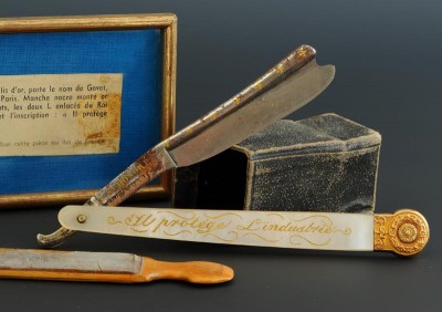 Бритвенные принадлежности Людовика XVIII-2.JPG (59.38 КБ) 12174 просмотра Бритвенные принадлежности Людовика XVIII-2.JPG