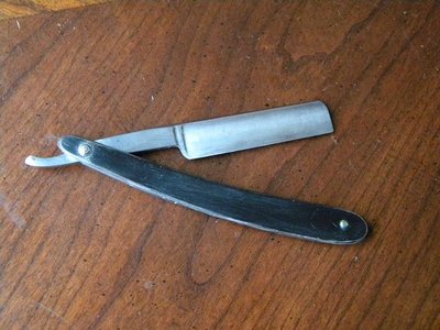 Wade___Butcher_Sheffield_Straight_razor.JPG