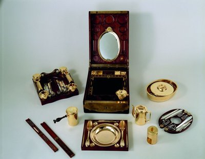 несессер-1798-1809 лувр.jpg