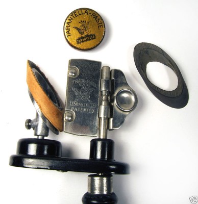 Tarantella Safety Razor Stropper 1.jpg