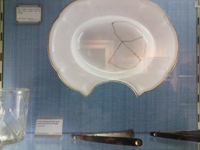 Бритвенные принадлежности Людовика ХVI.jpg (25.05 КБ) 14938 просмотров Бритвенные принадлежности Людовика ХVI.jpg