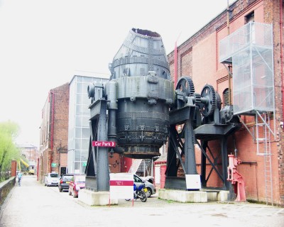 Bessemer_converter.jpg