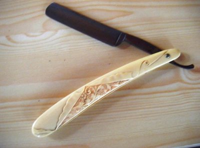 VINTAGE JOHN PRIMBLE STRAIGHT EDGE RAZOR.jpg