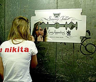 huge-razor-blade-mirror.jpg